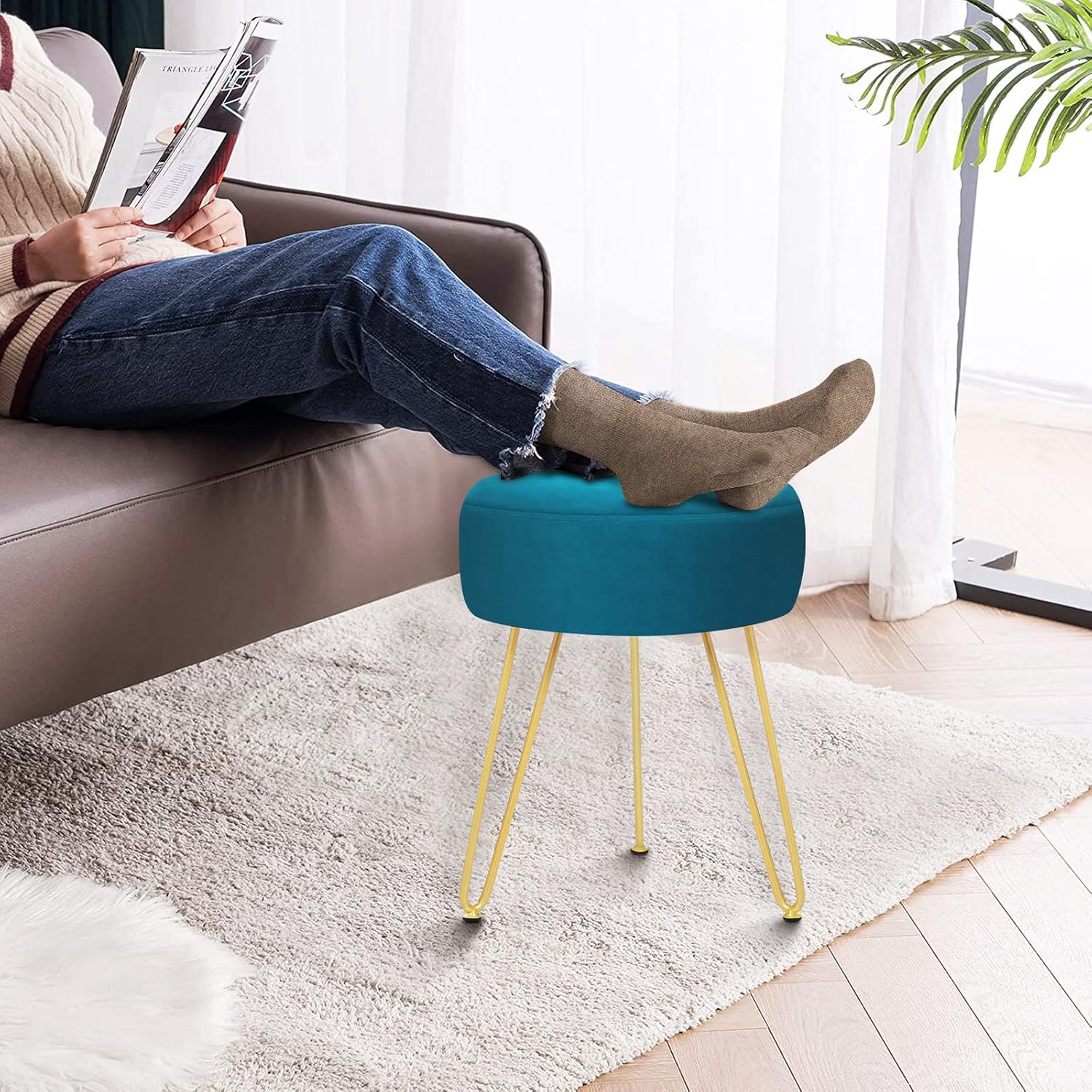 Round Velvet Golden Leg Vanity Stool